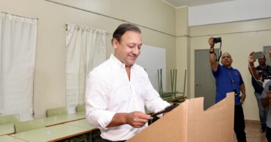 Abel Martínez vota y exhorta a la ciudadanía a participar en las elecciones
